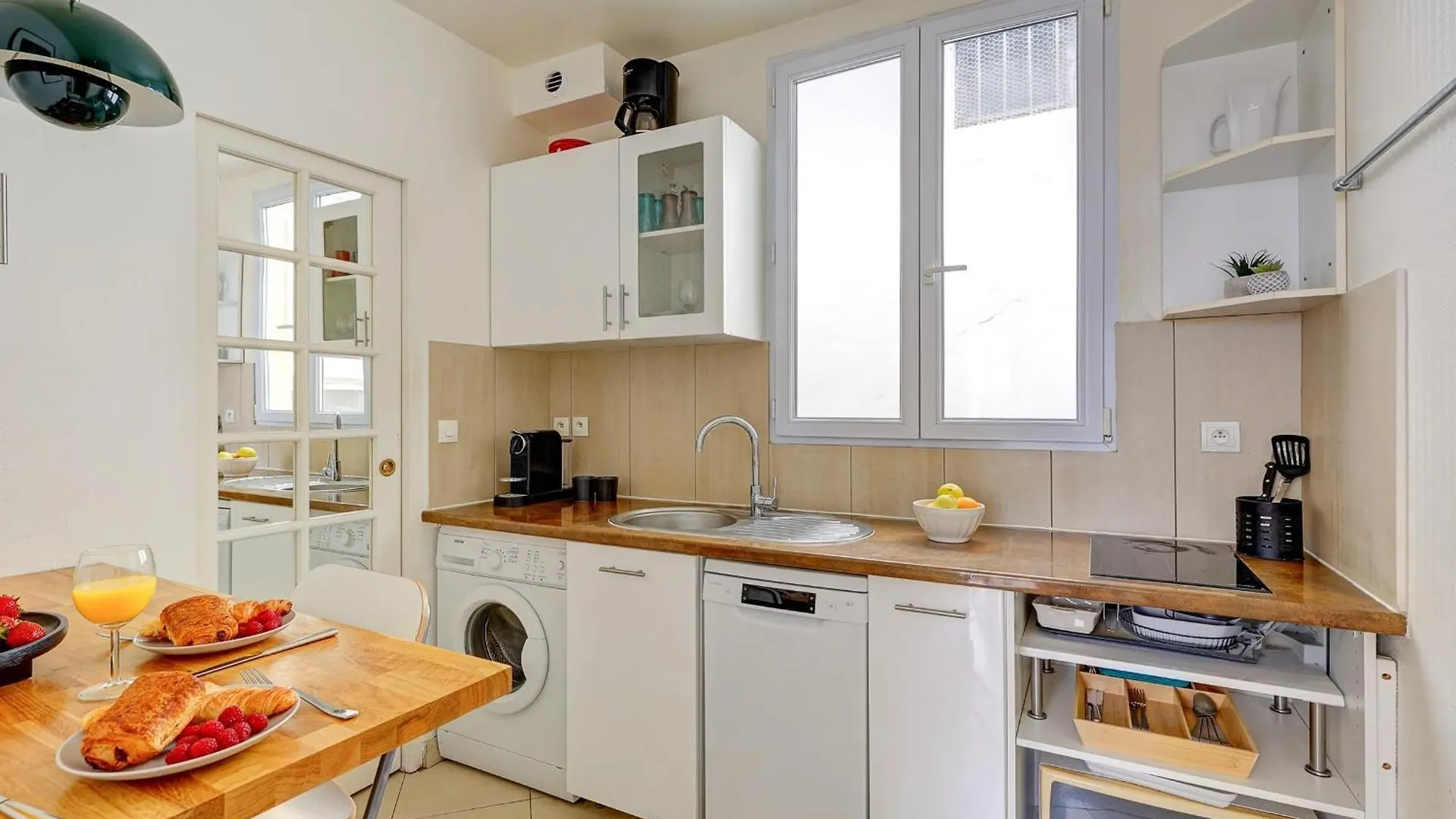 Louvre & Central Paris - Cityapartmentstay France