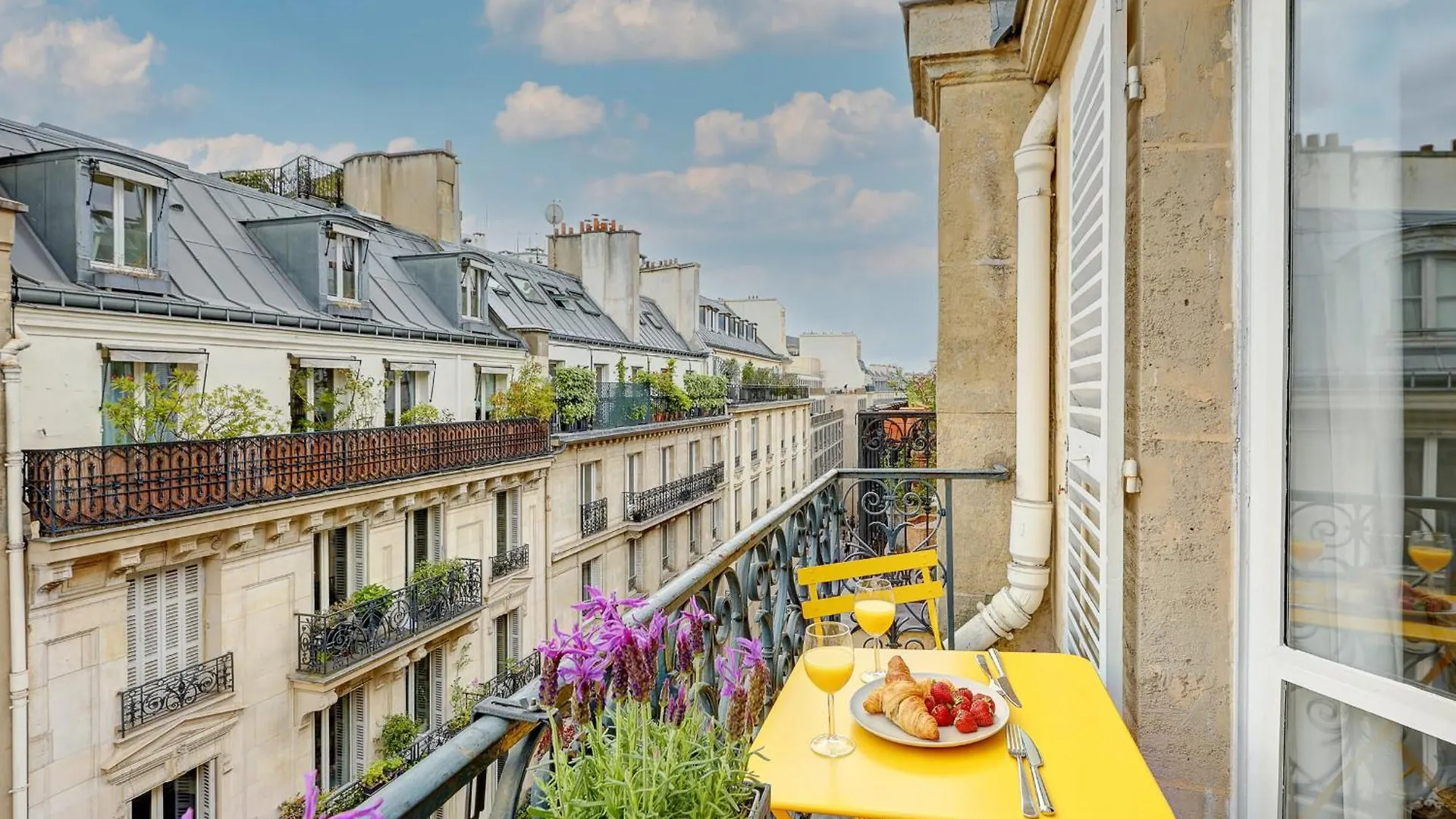 Louvre & Central Paris - Cityapartmentstay 0*,  France